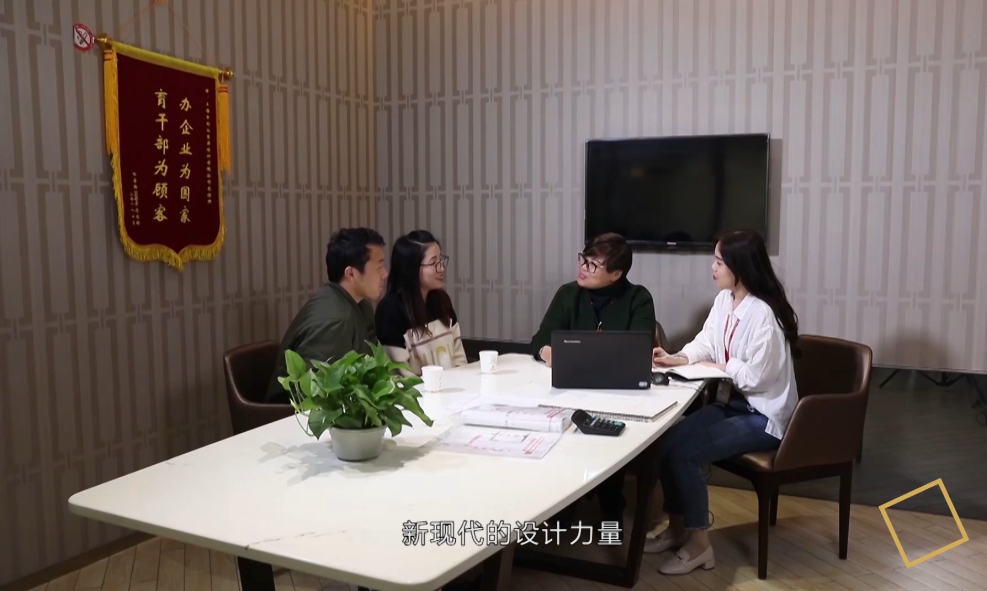 沙發(fā)總是堆滿衣服 隔夜衣收納設(shè)計(jì)怎么做？這些地方要留意
